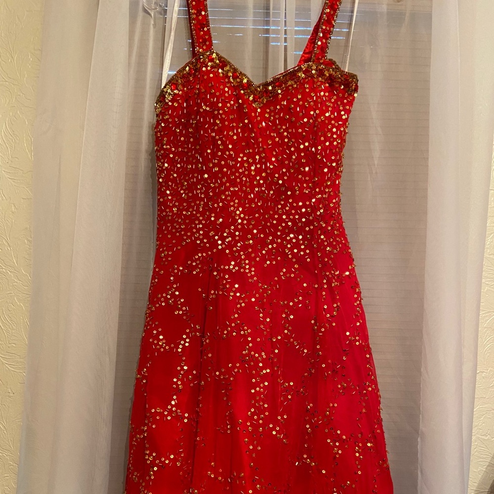 Red/gold sequin cocktail/choir dress